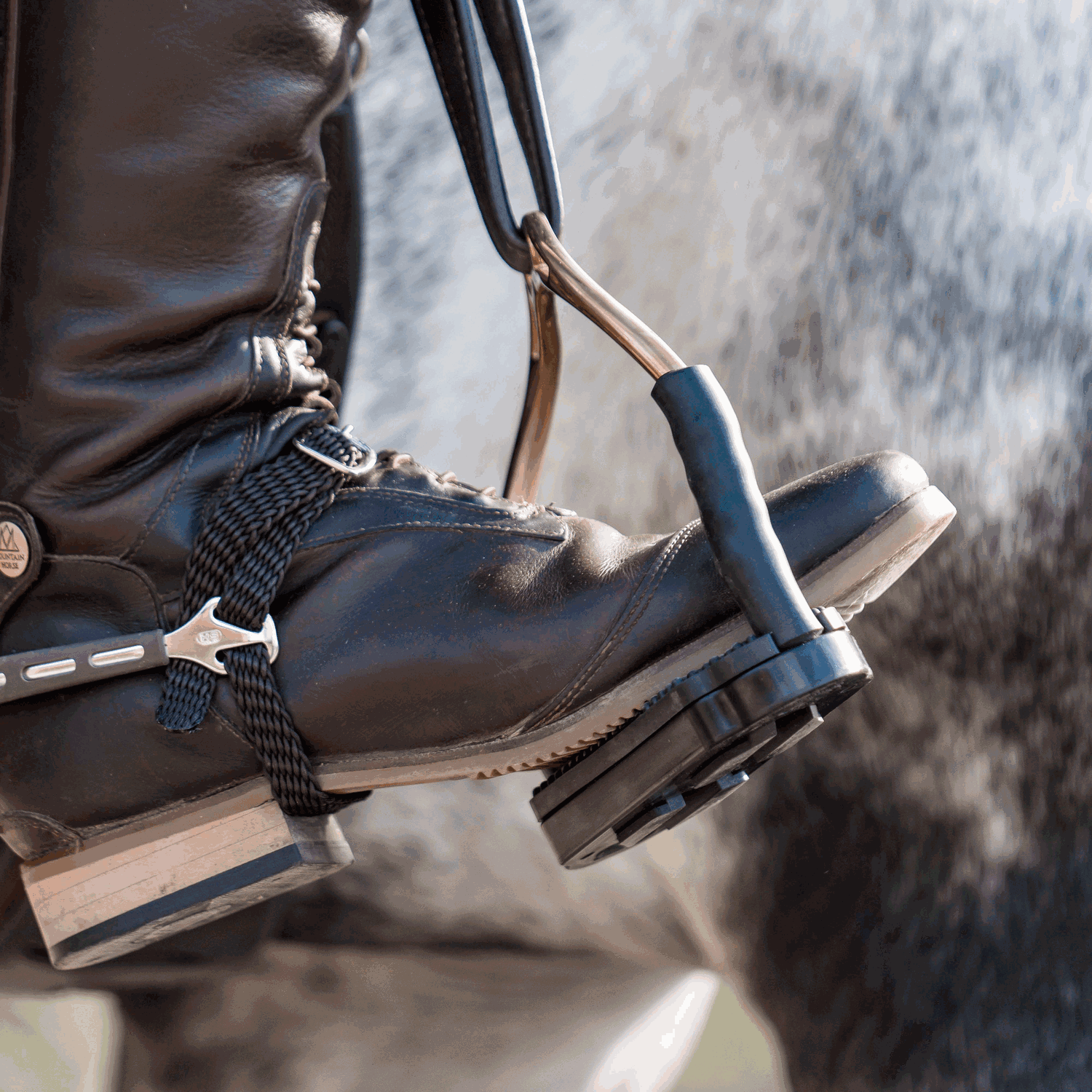 Bow Balance Stirrups